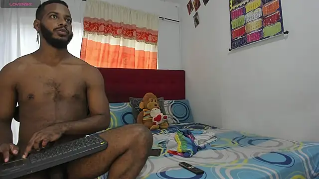 Snapshot of Jakexv chatting on 03-04-26, 11:40 Jakexv online show from 03-04-26, 11:40