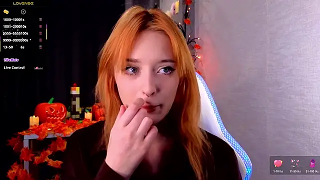 Hisoka akerley online show from 10-24-25, 05:45