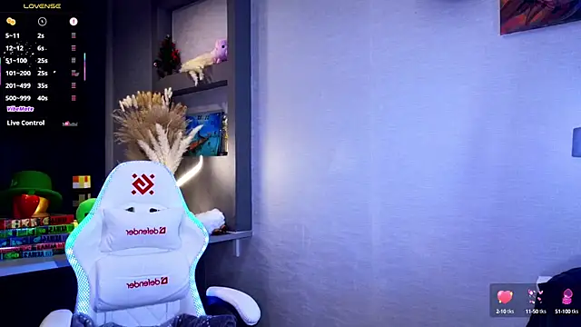 Hisoka akerley online show from 09-12-25, 05:13