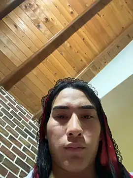 danna alvarez online show from 11-10-25, 05:12