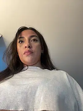 KarolVega- online show from 02-25-25, 06:12