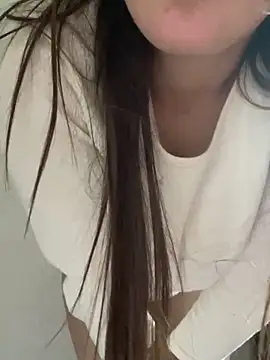 Snapshot of salma74779 chatting on 03-14-25, 05:24 salma74779 online show from 03-14-25, 05:24