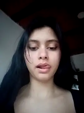 CHLOE ISABELL online show from 12-13-25, 08:04