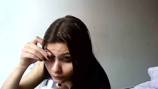 CHLOE ISABELL online show from 04-13-26, 04:55