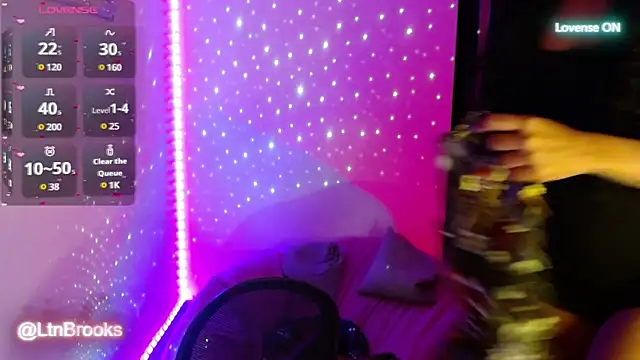 Annaa Brooks online show from 03-10-25, 04:38