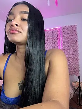 Snapshot of Lynda_Bonnie chatting on 06-06-26, 04:12 Lynda Bonnie online show from 06-06-26, 04:12