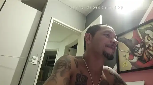 Snapshot of allisonbr chatting on 03-15-25, 01:30 allisonbr online show from 03-15-25, 01:30