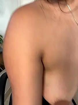  JuliSweet  online show from 11-28-25, 12:49