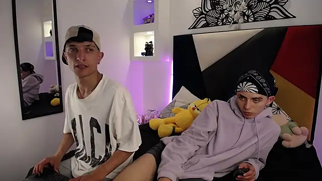 Snapshot of MaikyCooper chatting on 02-28-25, 08:31 MaikyCooper online show from 02-28-25, 08:31