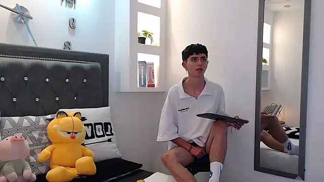 Snapshot of MaikyCooper chatting on 03-20-25, 04:07 MaikyCooper online show from 03-20-25, 04:07