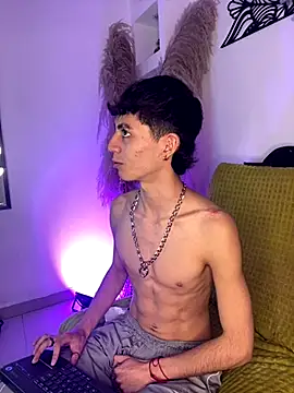 Snapshot of MaikyCooper chatting on 09-13-25, 08:09 MaikyCooper online show from 09-13-25, 08:09