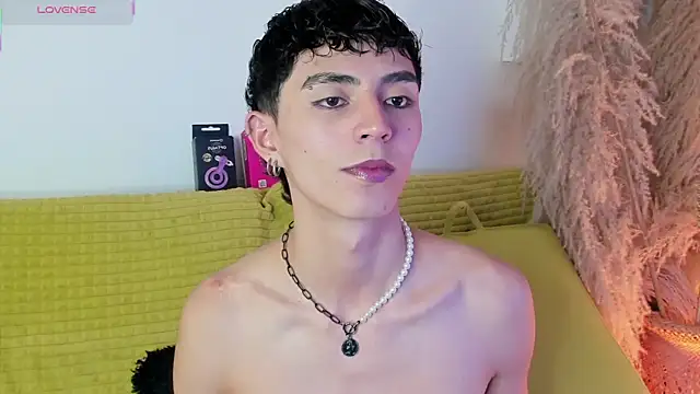 Snapshot of MaikyCooper chatting on 10-02-25, 08:56 MaikyCooper online show from 10-02-25, 08:56