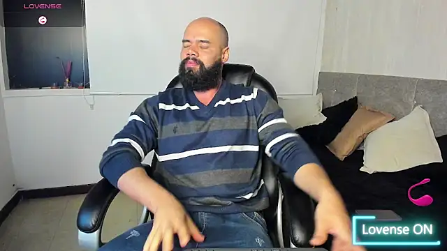 Luke Diaz7 online show from 10-10-25, 05:41