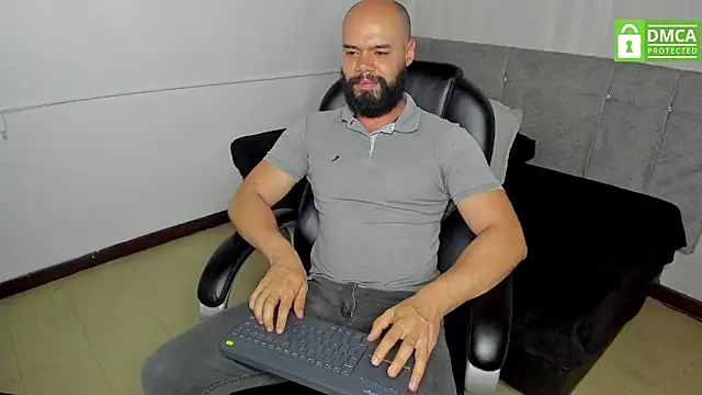 Luke Diaz7 online show from 09-10-25, 03:38