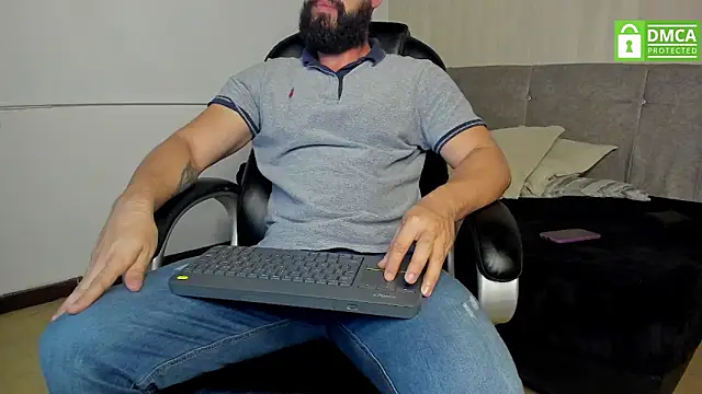 Luke Diaz7 online show from 09-21-25, 04:06