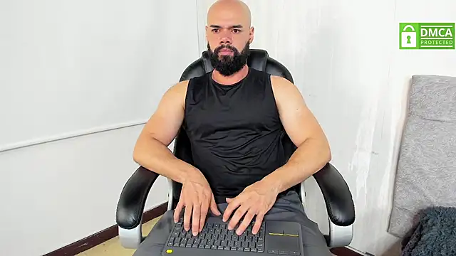 Luke Diaz7 online show from 01-11-26, 03:41