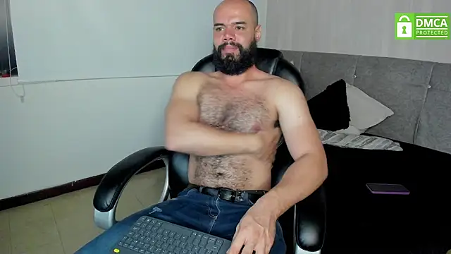 Luke Diaz7 online show from 09-19-25, 03:32