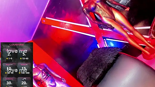 emelly horny  online show from 03-10-26, 01:59