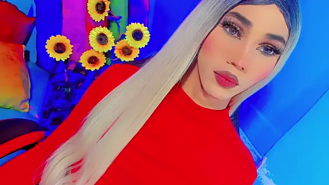 Snapshot of emelly_horny_ chatting on 09-23-25, 07:21 emelly horny online show from 09-23-25, 07:21