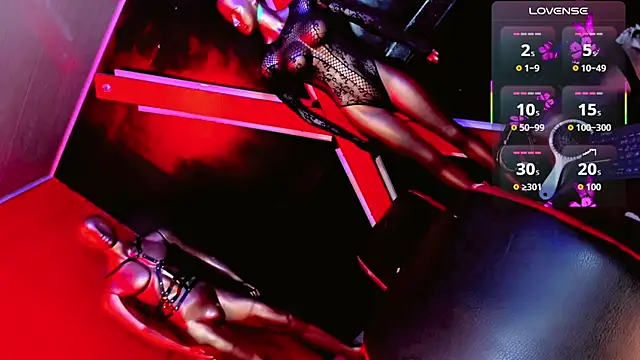 emelly horny  online show from 03-27-26, 07:37