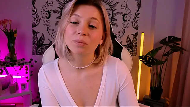 EllySunlover online show from 03-08-25, 09:06