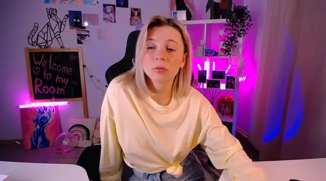 EllySunlover online show from 02-12-25, 04:22