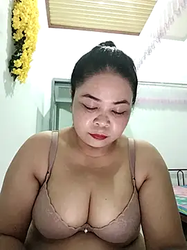 Snapshot of Baby-bigtits2024 chatting on 02-12-25, 01:27 Baby-bigtits2024 online show from 02-12-25, 01:27