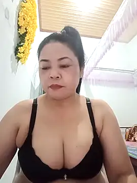 Snapshot of Baby-bigtits2024 chatting on 03-07-25, 09:38 Baby-bigtits2024 online show from 03-07-25, 09:38