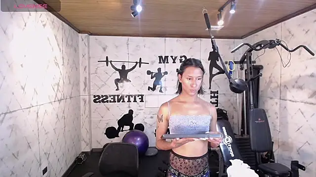 Georgina Palacios  online show from 11-02-25, 04:06