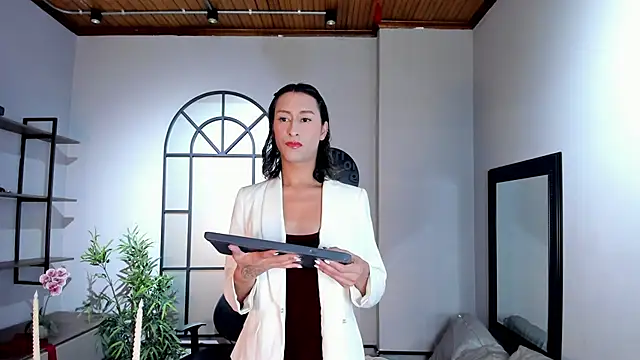 Georgina Palacios  online show from 02-15-26, 04:02