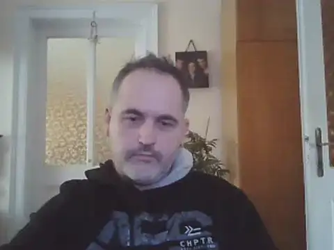 Szolga10 online show from 11-30-25, 11:44