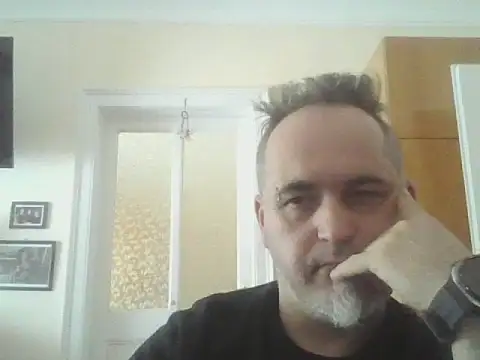 Szolga10 online show from 04-04-26, 02:12