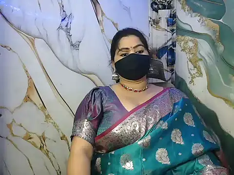 Snapshot of seetatiwari chatting on 06-08-26, 06:52 seetatiwari online show from 06-08-26, 06:52