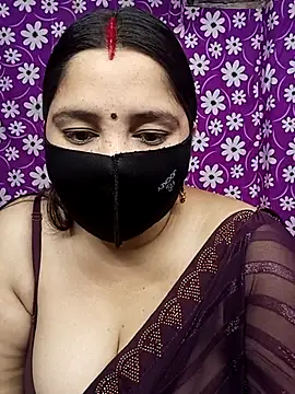 Snapshot of seetatiwari chatting on 03-01-25, 04:11 seetatiwari online show from 03-01-25, 04:11
