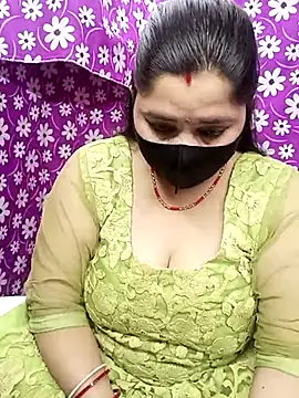 Snapshot of seetatiwari chatting on 02-18-25, 09:54 seetatiwari online show from 02-18-25, 09:54