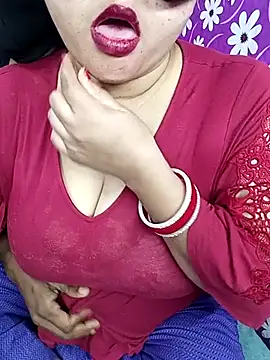 Snapshot of seetatiwari chatting on 02-15-25, 08:44 seetatiwari online show from 02-15-25, 08:44