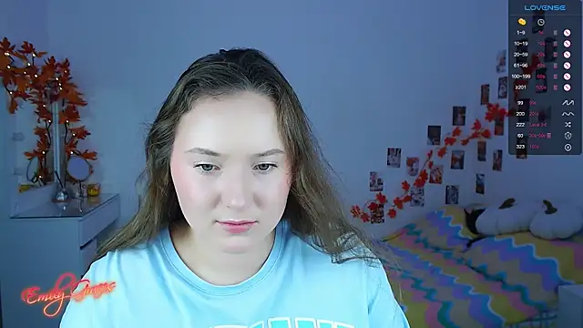 Snapshot of EmilyxxGraces chatting on 11-21-25, 02:10 EmilyxxGraces online show from 11-21-25, 02:10