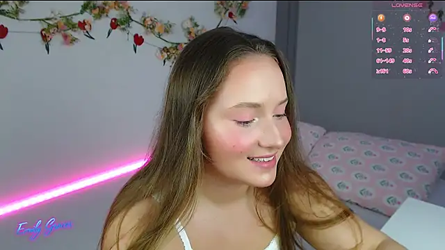 Snapshot of EmilyxxGraces chatting on 05-13-26, 11:45 EmilyxxGraces online show from 05-13-26, 11:45