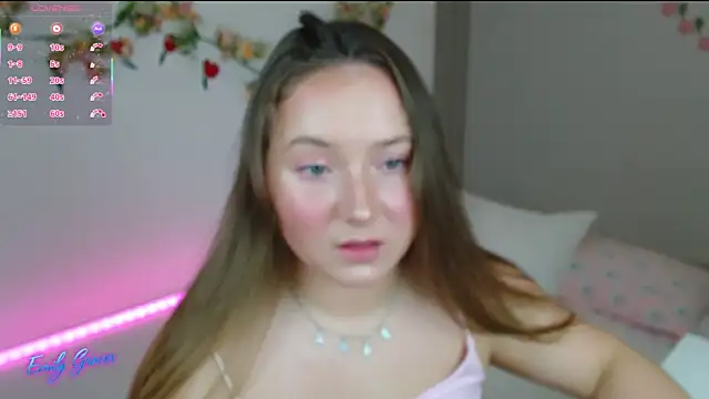 Snapshot of EmilyxxGraces chatting on 05-14-26, 08:28 EmilyxxGraces online show from 05-14-26, 08:28
