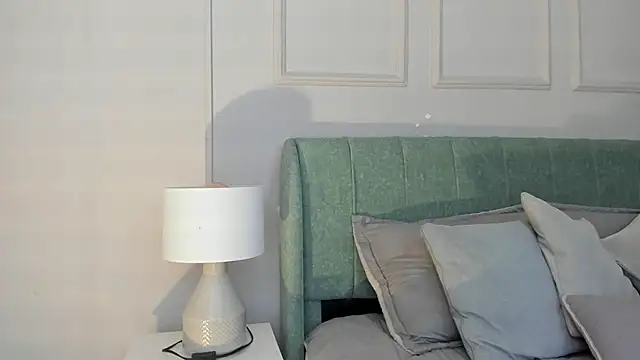 elizabeth 20 online show from 01-10-26, 07:20