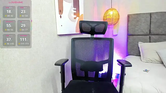 elizabeth 20 online show from 10-07-25, 07:04