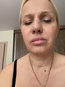 Snapshot of DeboraXporn chatting on 05-10-26, 06:28 DeboraXporn online show from 05-10-26, 06:28