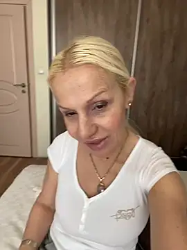 Snapshot of DeboraXporn chatting on 05-01-26, 06:18 DeboraXporn online show from 05-01-26, 06:18