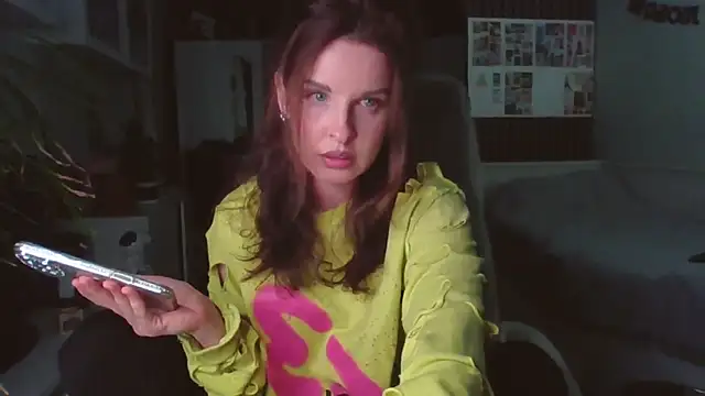 MollyBer online show from 04-18-26, 07:07