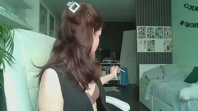 MollyBer online show from 03-26-26, 10:35