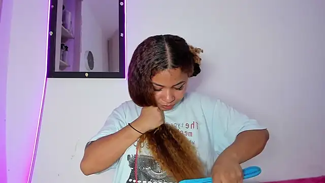 MELINAMARTINS online show from 04-13-26, 08:46