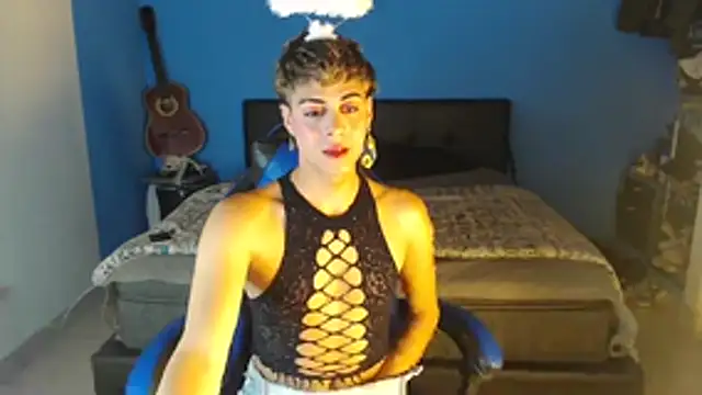 Snapshot of mchissexx chatting on 10-21-25, 11:48 mchissexx online show from 10-21-25, 11:48