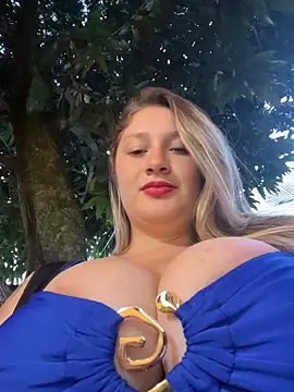 Snapshot of aurora_coldd chatting on 06-04-26, 10:58 aurora coldd online show from 06-04-26, 10:58