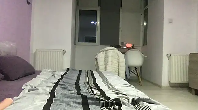 karllaa1234 online show from 03-04-25, 09:43