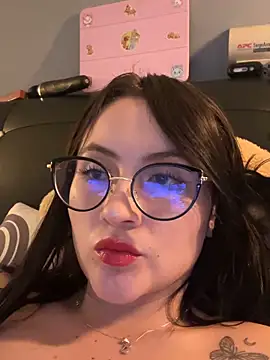 Snapshot of ValentinaOrtiz3 chatting on 06-06-26, 12:05 ValentinaOrtiz3 online show from 06-06-26, 12:05